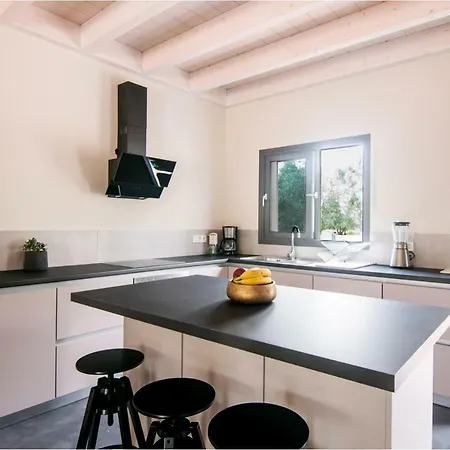 Olive Grove House *