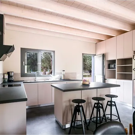 Olive Grove House Holiday home *