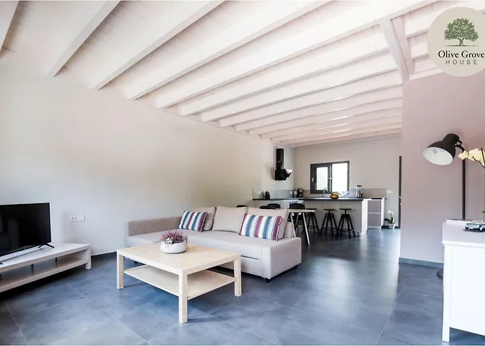 Olive Grove House Otel 4*